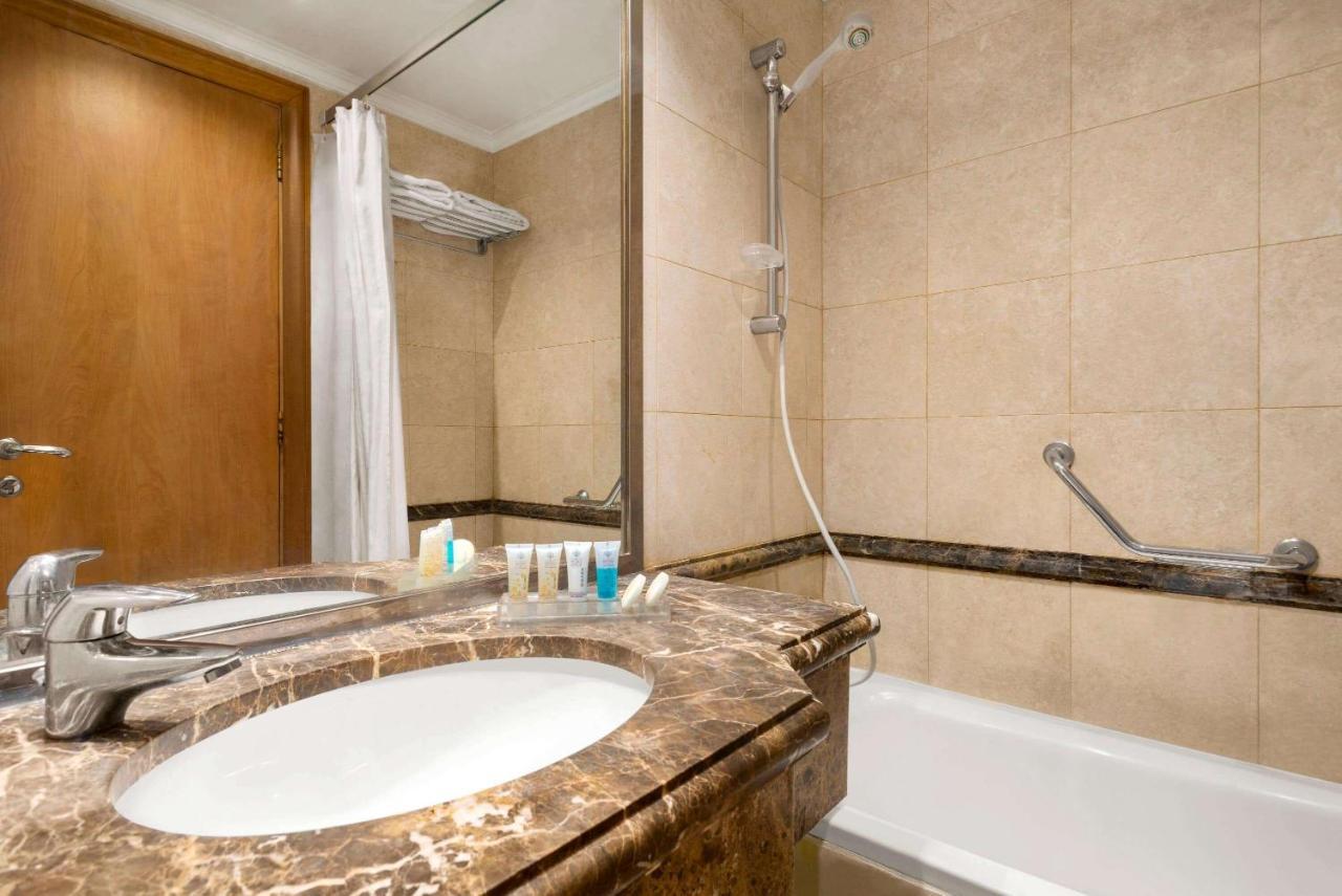 Al Qibla Hotel Медина Екстериор снимка